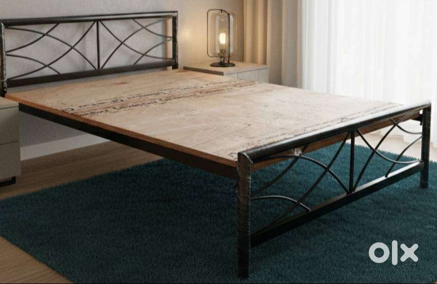 Heavy Duty Metal Queen Size Cot with 18mm plywood base