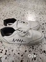 White sneakers shoes for men /7 number /loafers shoes/ mens shoes /new