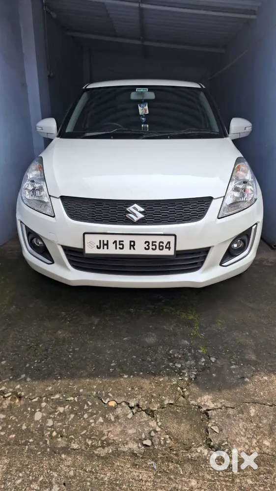 Maruti Suzuki Swift 2017 Petrol 32490 Km Driven