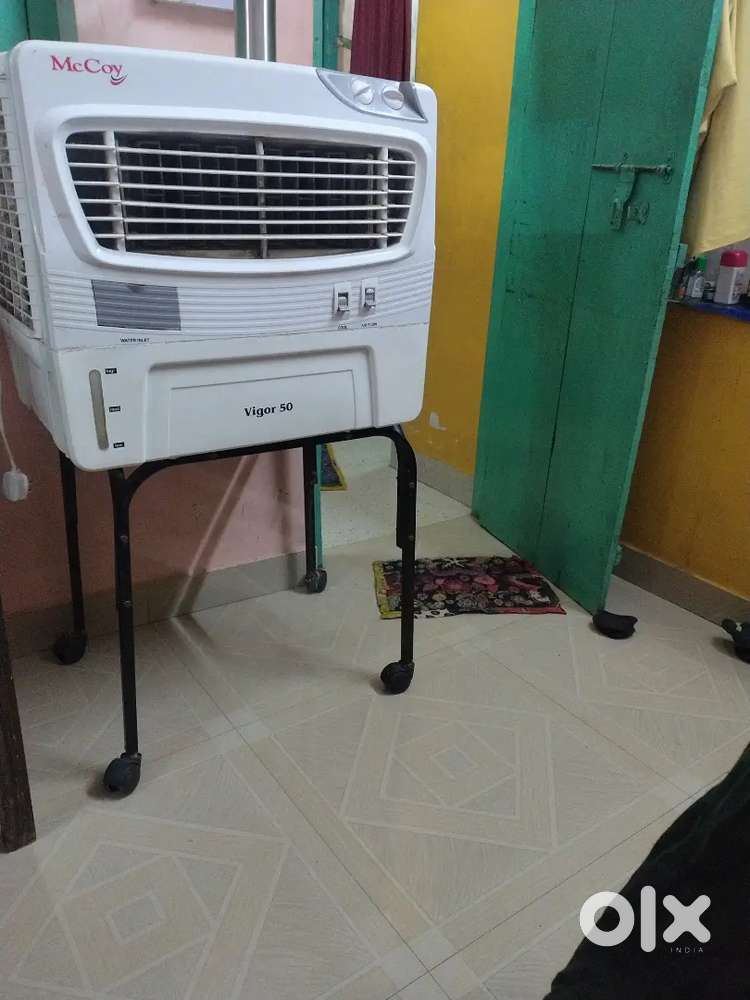 1 Rk Flat only working girls allowed