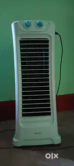 1 month old only. Tower fan. Bajaj snow vent