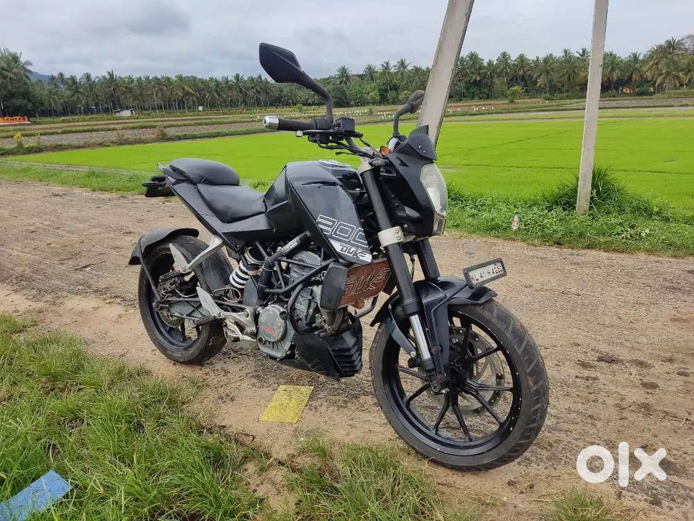 Neat and clean 1st gen Bs3 duke200