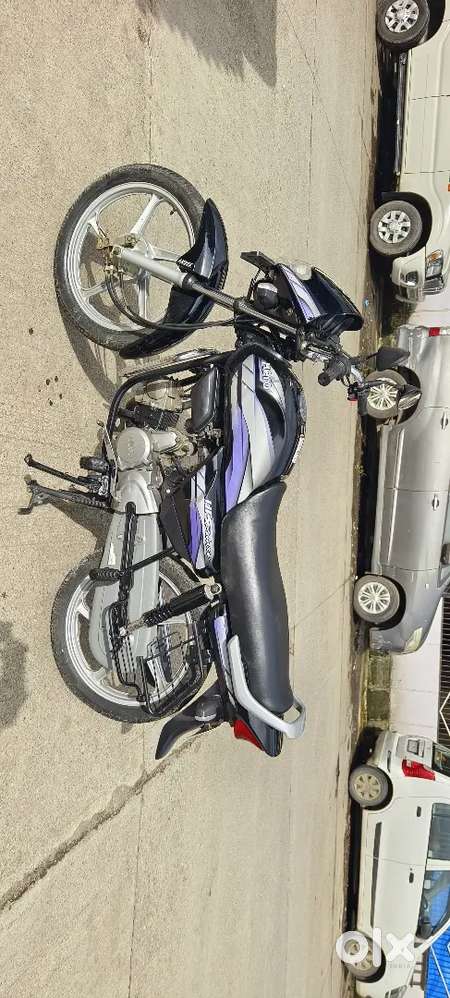 HF Deluxe 2020 BS4 insurance PUC validshowroom condition