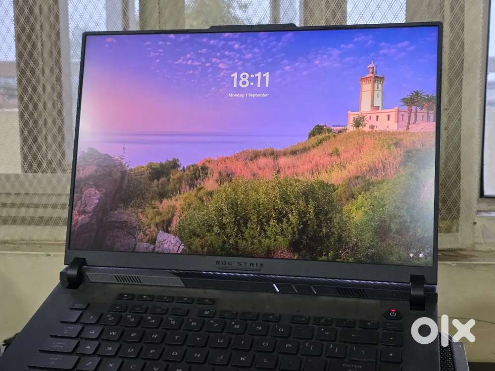 Rog Strix Scar 16 Intel 14900hx with Nvidia RTX 4090