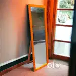 Brand new solid wood standing mirror /DRESSING TABLE
