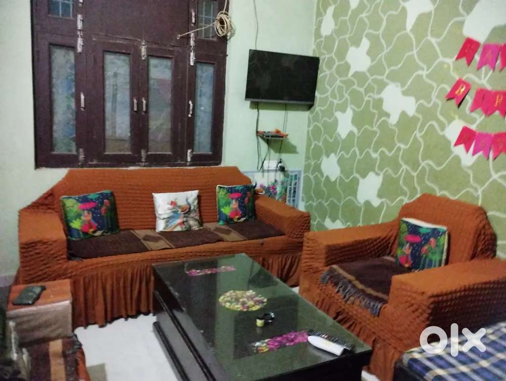 Mujhe apna sofa sel karna he