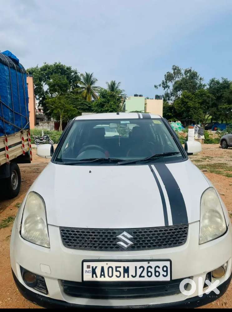 Maruti Suzuki Swift 2010 Diesel 130000 Km Driven
