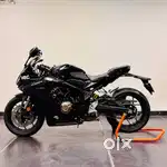 HONDA CBR 650R
