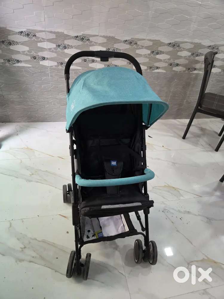 Children tricycle for kids in blue and black color  only for 1 month