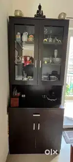 Crockery unit