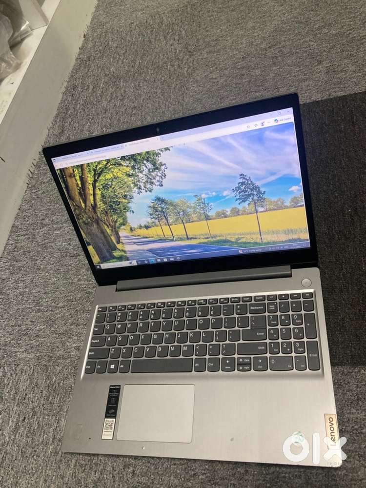Lenovo ideapad slim3 /12gb/256SSD/i5/10thgen/15inch/with warranty&bill