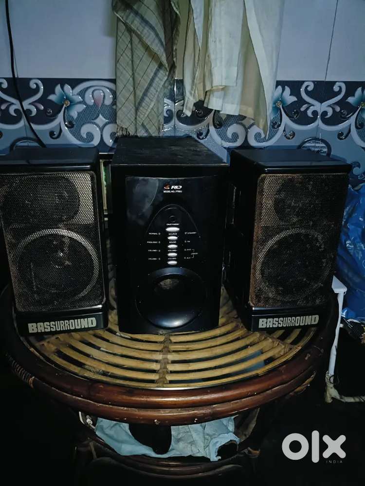 F&d f700u Home theater