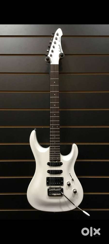 original Aria MAC-STD Pearl White Electric guitar