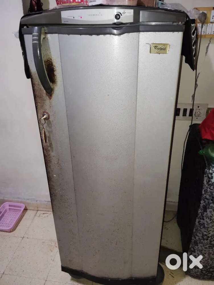 Whirlpool IceMagic Refrigerator