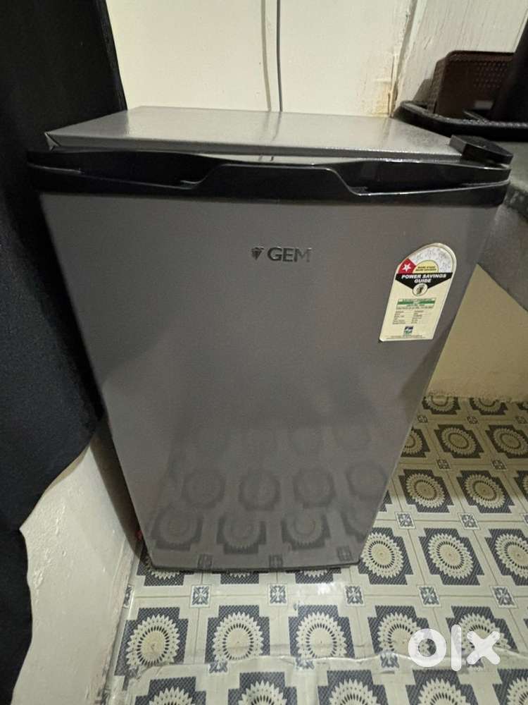 gem fridge 100 litre