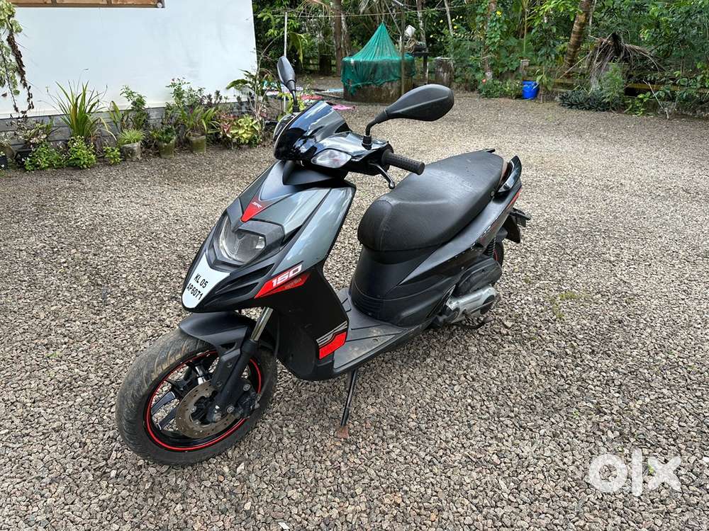 Aprilia SR 150