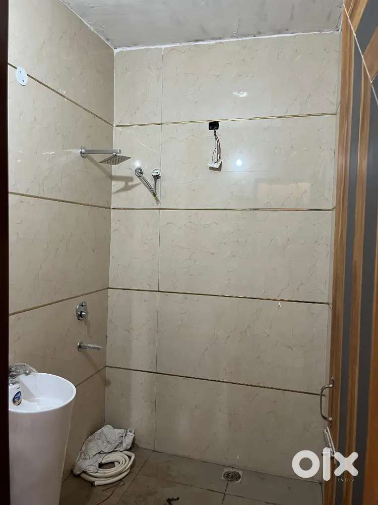 2 BHK 1200 Sqft Semi Furnished Flat Rent SBP Gateway Dreams Zirakpur