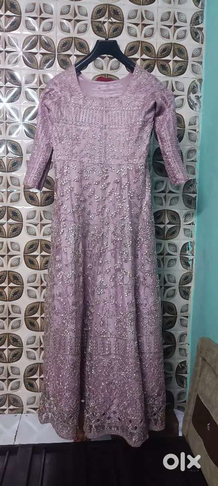 Women Gaoun with dupatta