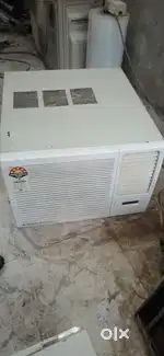 Voltas window AC 1 ton 5 star with remote control