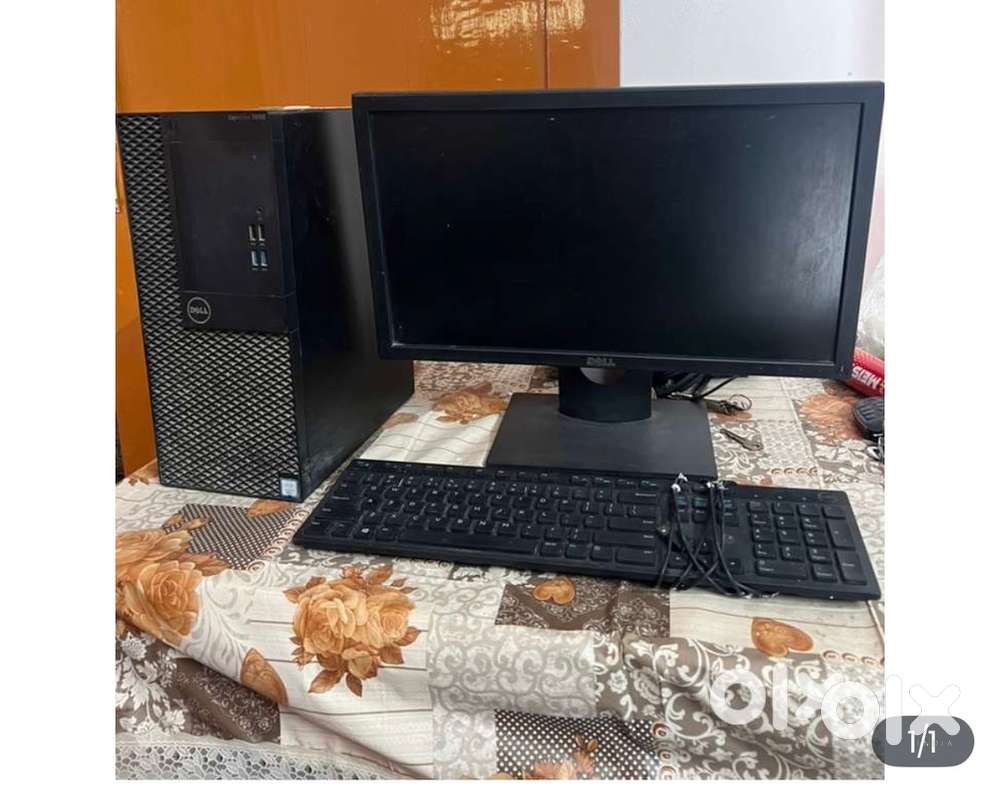 Complete set of computer including hard disc nd monitor