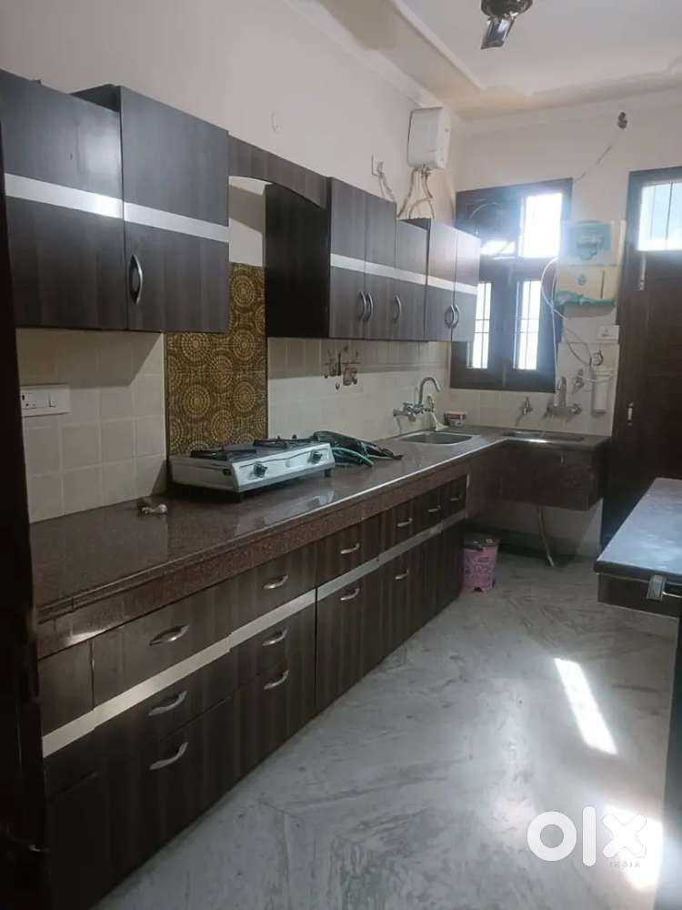 2bhk Furnished for family/girls