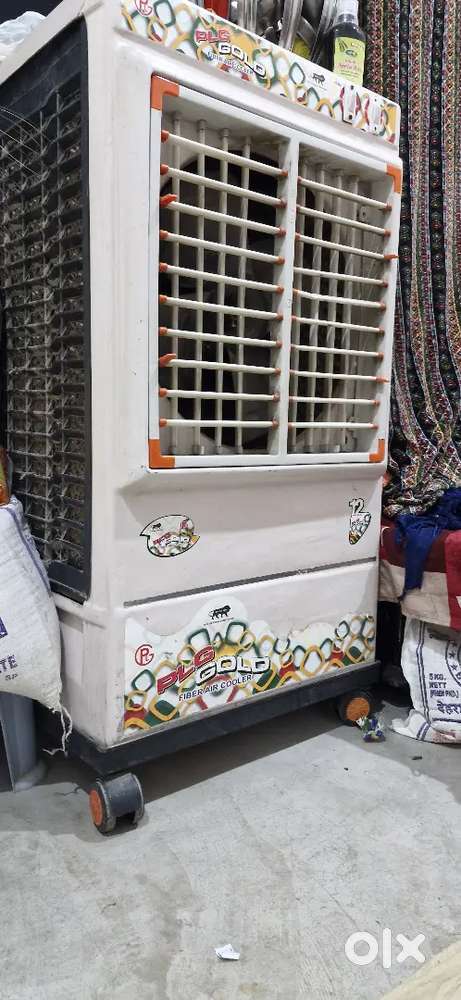 Cooler for sell almost new