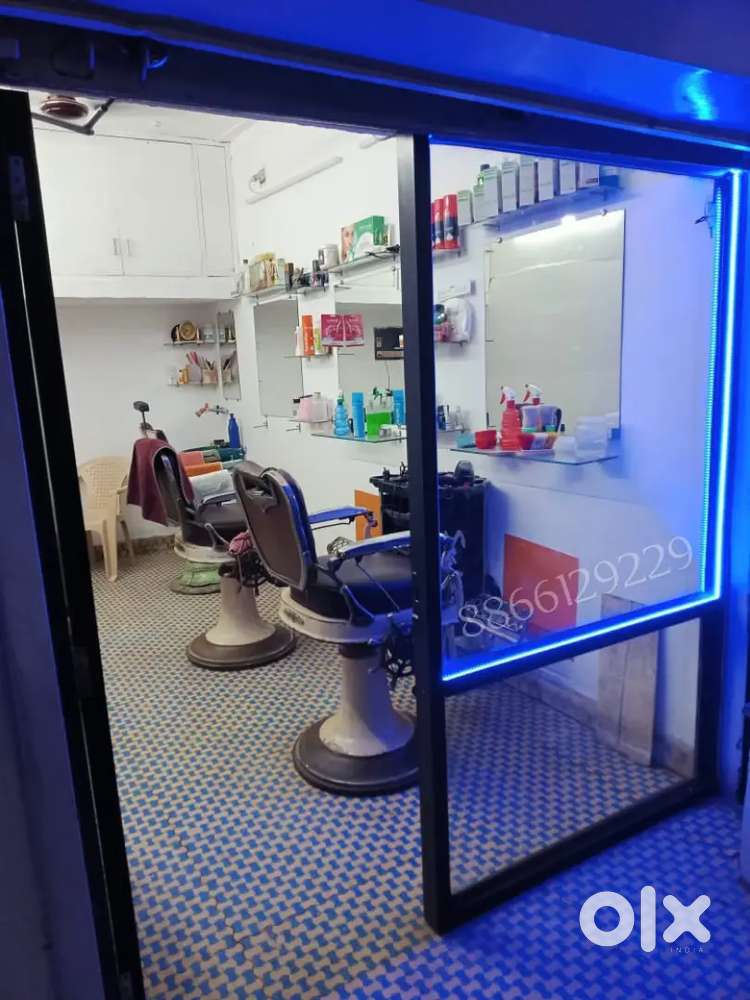 Salon for men hirawadi road