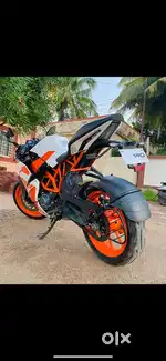 Top notch scretless new condition bike