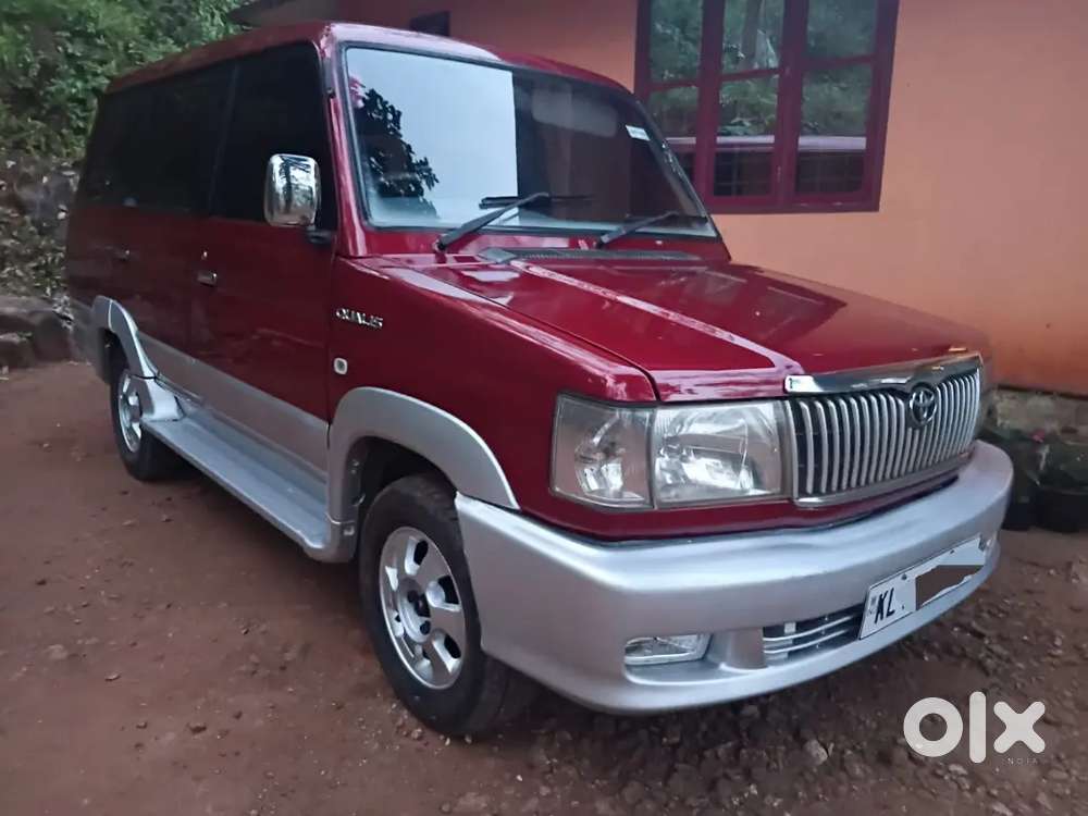 2005 Toyota qualis RS TOP END MODEL WELLMAINTAINED