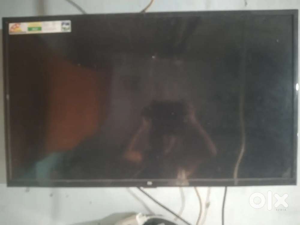 Brand - MI, Display type - LED, Inches - 32, Colour - black