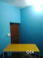 Room for rent, Girls