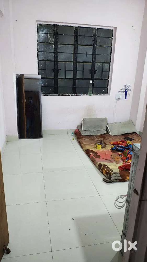 2 Room available for Boys (Neet Students)