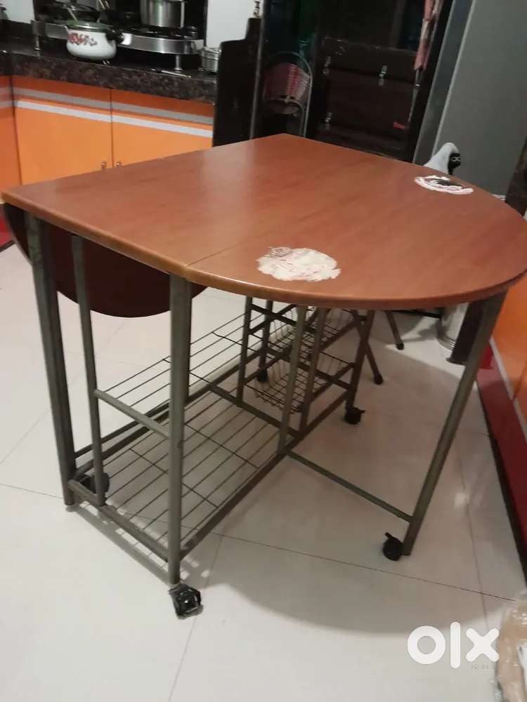 Foldable wooden dining table good condition