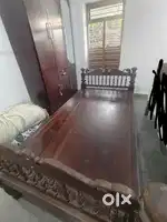 Antique  Coat  (bed)