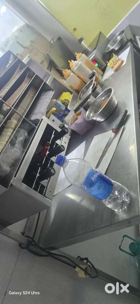 Restaurent equipement for sale well mainited at jumbo king outlet