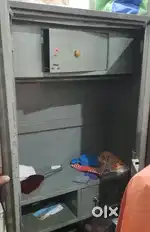 अलमारी जो उपयोगी है