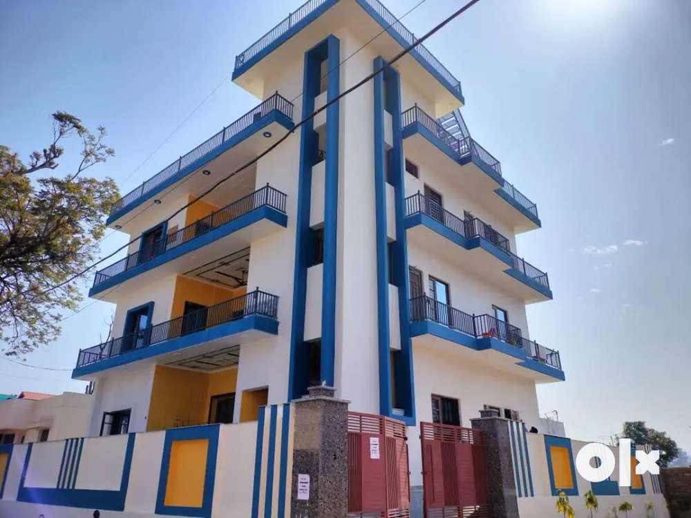 Newly constructed,3bhk,Near Guru Nanak mission public school