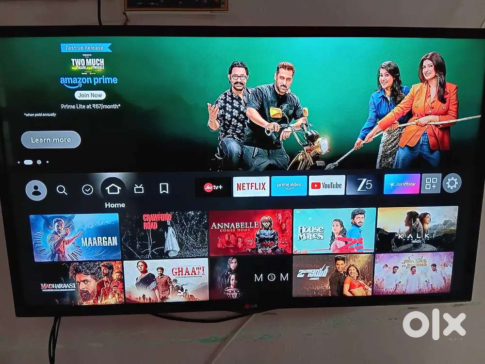 LG 42 INCH LED SMART TV