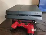 Playstation 4 ( PS 4 )