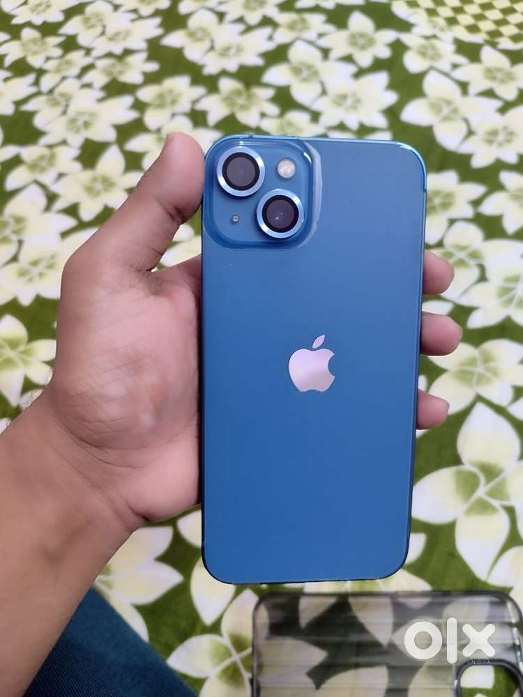 Iphone 13 blue color