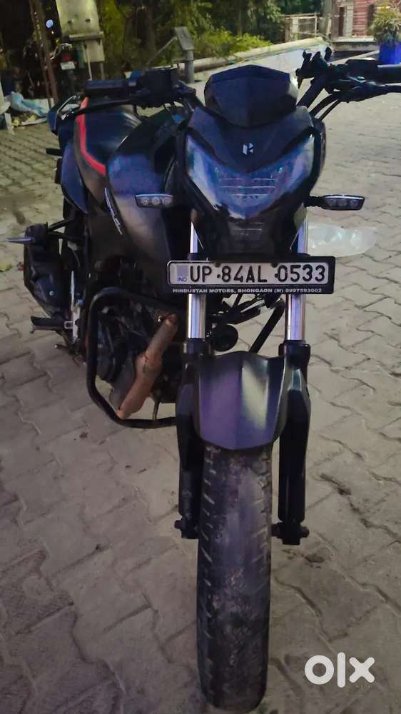 Black colour new battery new tyre ceat