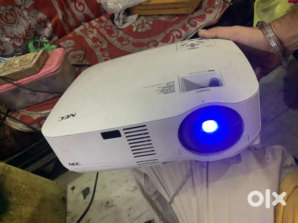 I want sale NECLCD vga projector in good condition