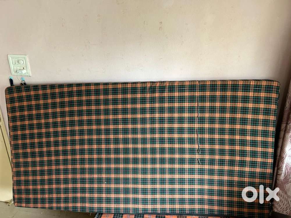 SLEEPWELL Single Bed Mattress