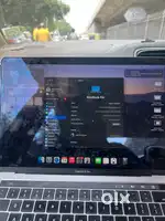 MacBook Pro 2017 ( touch bar )
