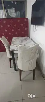 Italian Dinning Table For Sale.