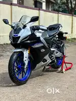 R15 V4M in Prestine Condition