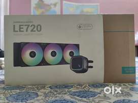 Deepcool le720 Liquid cooler