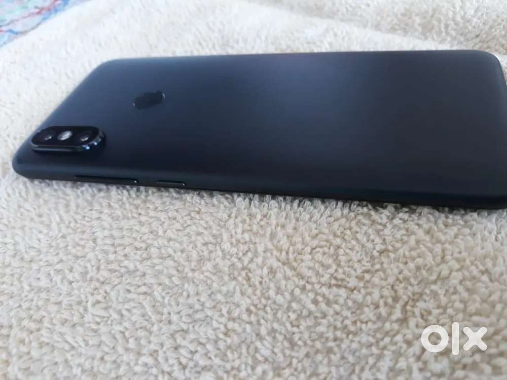 Mi A2 4/64 price 5000and samsung j7pro 4/64  price 3000