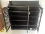 Wooden shoe rack in good condition