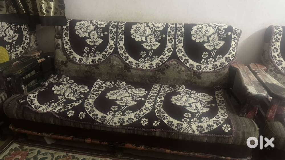 5 seater sofa - negotiable